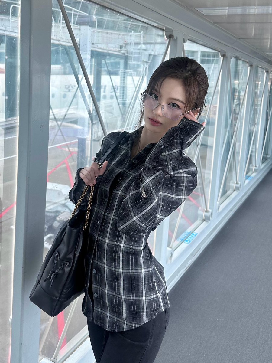 sullyaps's tweet image. 