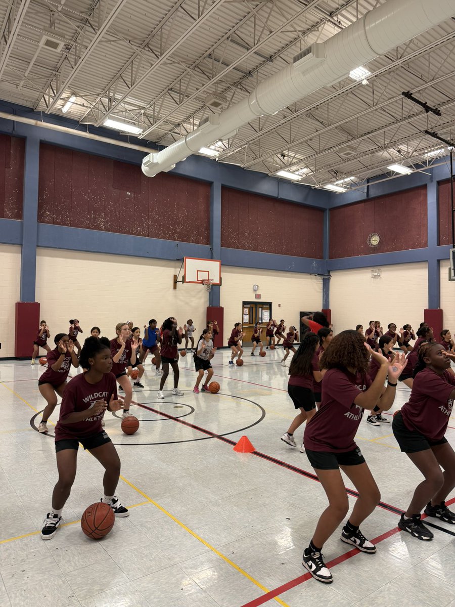 HUGE SHOUT OUT to Coach Torru for coming to work on basketball with our athletic girls. Started with the building blocks! These future rockets are excited to start basketball season in a couple of weeks. 🏀❤️🐾