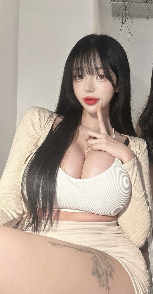 오빠💗 주말인데💗 지아랑 기분 좋은거 할까💗
별 거 아니고💗 여기💗 지아 혀💗 젖보지💗
오빠 자지갑 스윽 비벼주면 되는데💗
아직 닿지도 않았는데 이렇게 서버리는거야?💗
우월녀랑 교미할 생각에 대가리 멍해졌어?💗
지아가 오빠 기분 좋아지게 해주니까💗 계좌 이체는 내 맘대로 할게?💗