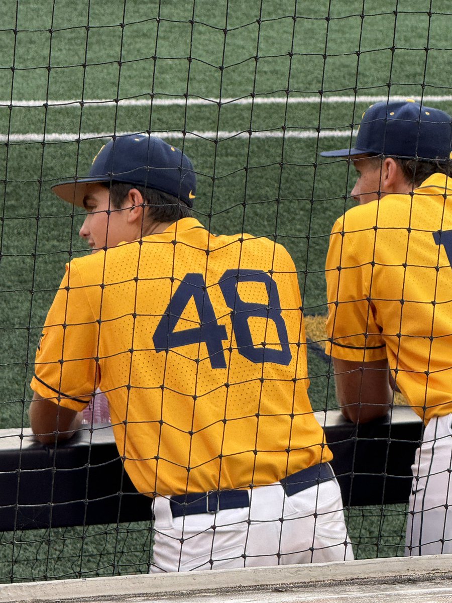 JDHuether's tweet image. Got to see the former @CburySquad @JTHuether_2025 in his Mountaineer gear for the first time in their scrimmage tonight! Proud moment! Love you son keep grinding! #LetsGo #AlmostHeaven