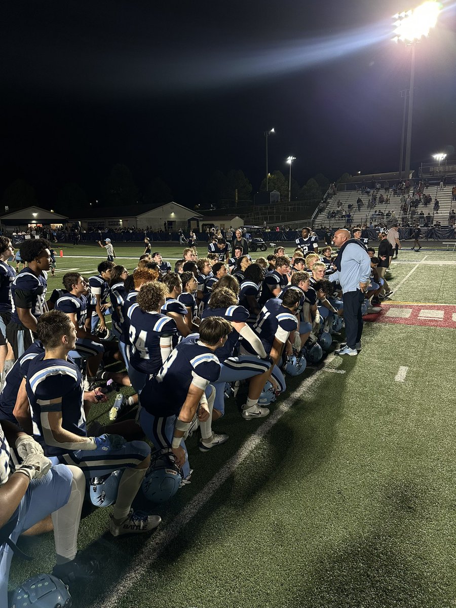 Final
HVA: 24
Bearden: 7

Your hawks are now 3-2 and 3-0 at home ❕🏈