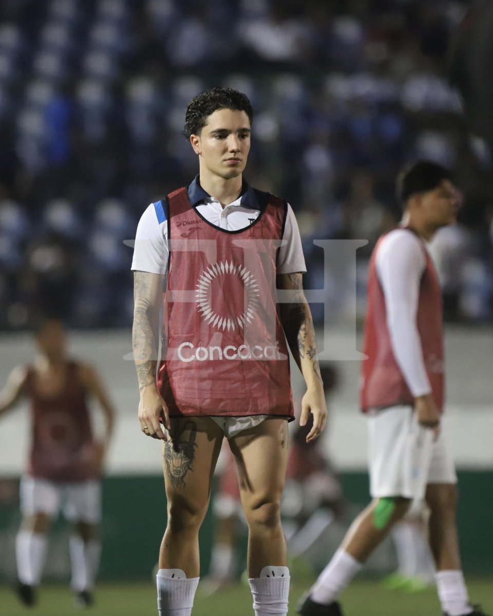 diarioelheraldo's tweet image. 😍🇭🇳 ¡Qué guapo y elegante te ves, Joao, con los colores de la selección de Honduras! ⚽✨

FOTOS: Mauricio Ayala | OPSA