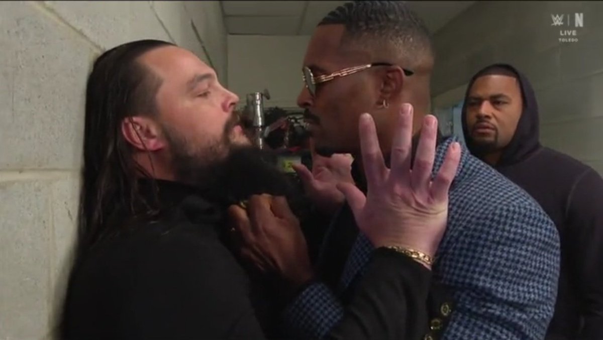 Ariel_Liz19's tweet photo. Bo Dallas testing Street Profits brotherhood on Smackdown...🙏⭕️😈🎩🖤
.
.
#wwe #wwesmackdown #wwesmackdownlive #bodallas #erickrowan #WyattSicks #Wyatt6 #SmackDown https://t.co/pwSqrUugtz