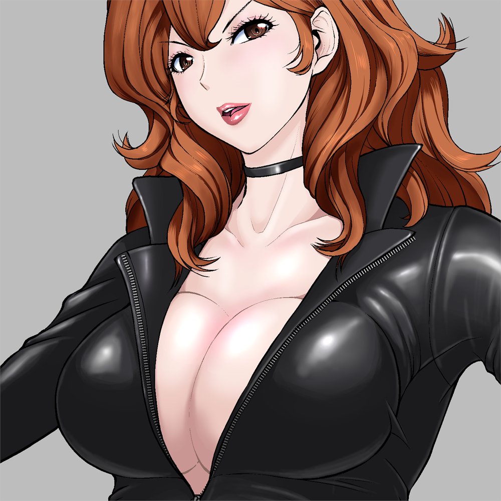 ギャルだけじゃなくて
女スパイも謎のチョーカー似合うよね!(断言 