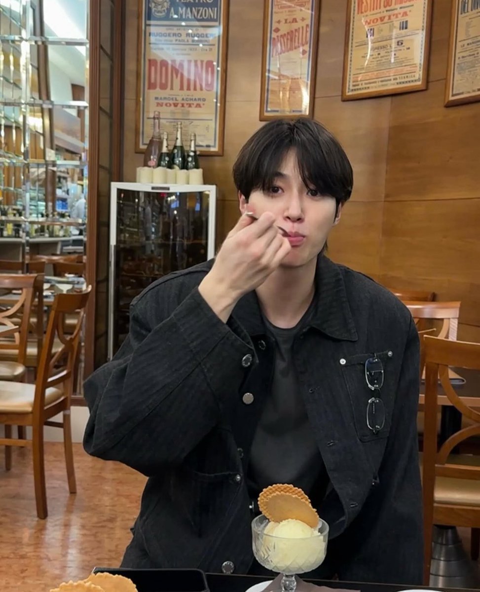 Agenda weekend ini: Nemenin suami cari sarapan.