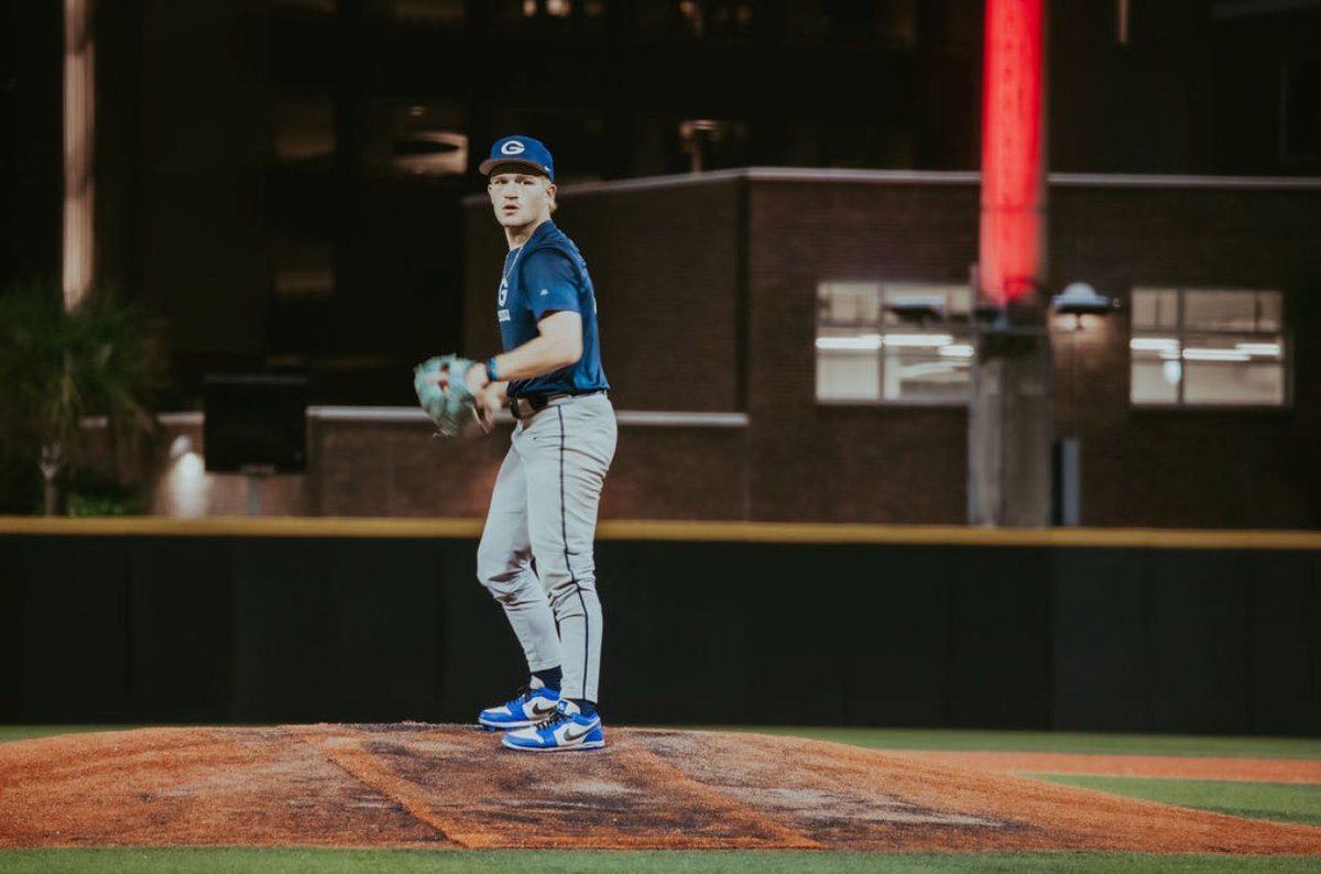 Pitching really good so far in the fall face some really good teams vs Steinbrenner, Jesuit and Wesley Chapel  On a visit tomorrow at Indian River 
3 INGs
6 Ks
1 Hit
0 walks 
0 runs
Up to 90mph
<a href="/GaitherBaseball/">Gaither Baseball</a> <a href="/andyfleischack1/">andy fleischacker</a> <a href="/Miller24Jackson/">Jackson Miller</a>