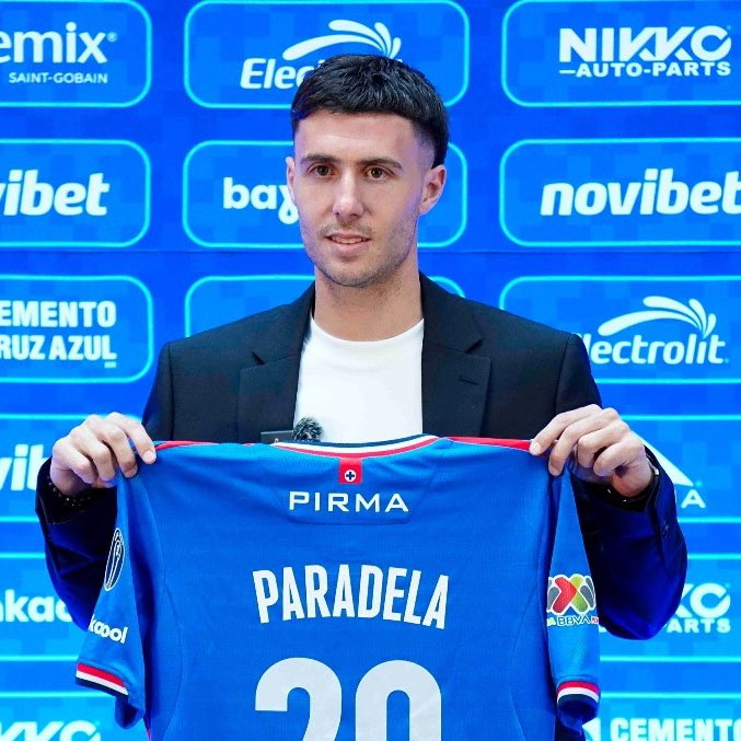 Fichajes que cambiaron la historia del fútbol. 

#SomosCruzAzul