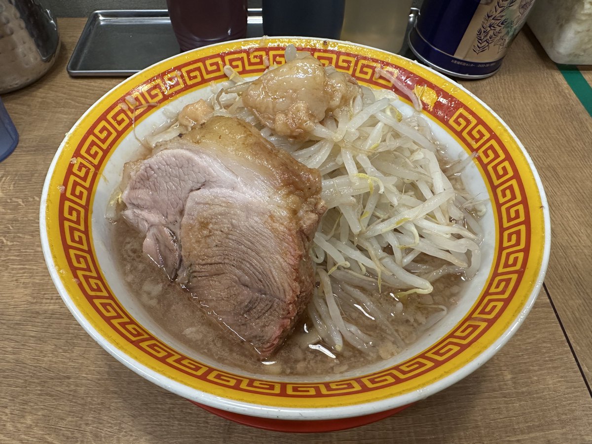 えどもんど 新橋店
ラーメン🍜
麺150g
ヤサイ少し(マシ)