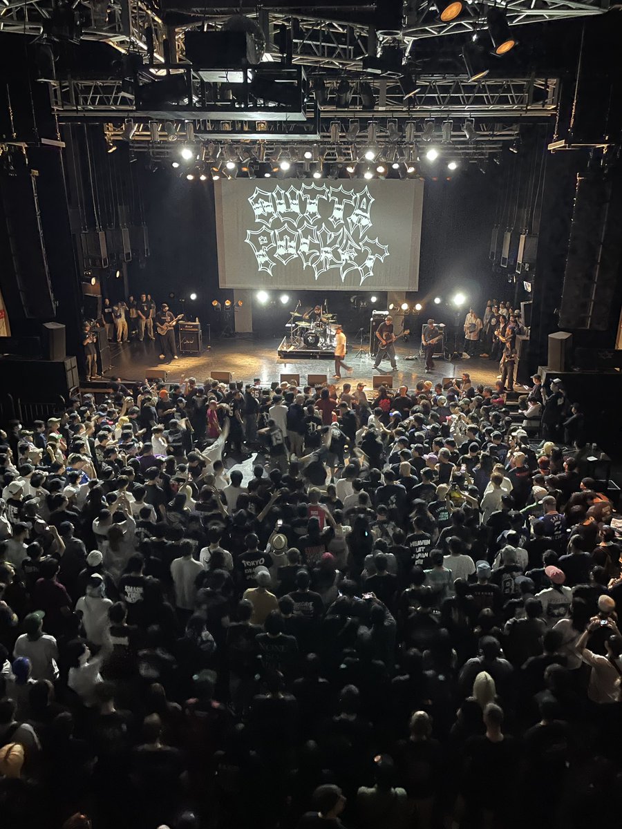 BLOODAXE超満員すんごい
