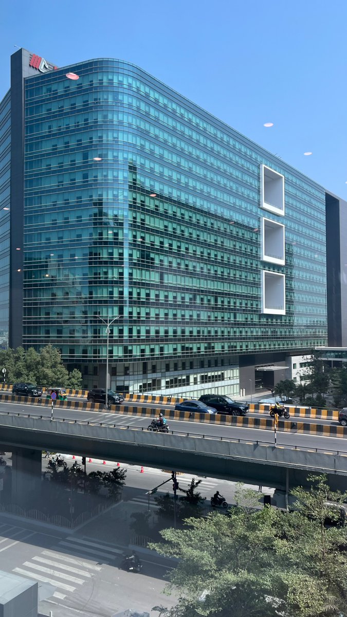 Bengaluru jana will realise the extent to which they have been scammed once they visit the IT corridor in Hyderabad or just pay a visit to Ahmedabad or Baroda.

Average olatagaras can scream but my realistic prediction is that every adult and child in ORR, Sarjapura, Varthur area
