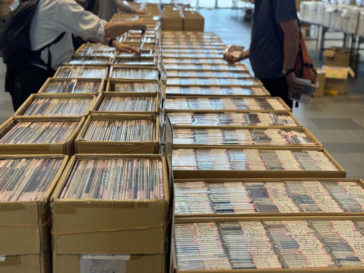 レコードデイとやま駅オープンしました🙌🏻良い雰囲気です！