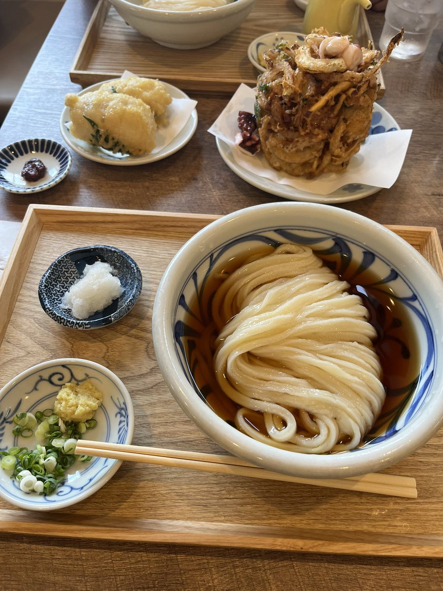 cs_since03's tweet image. 香川で朝うどん
#おうどん瀬戸晴れ