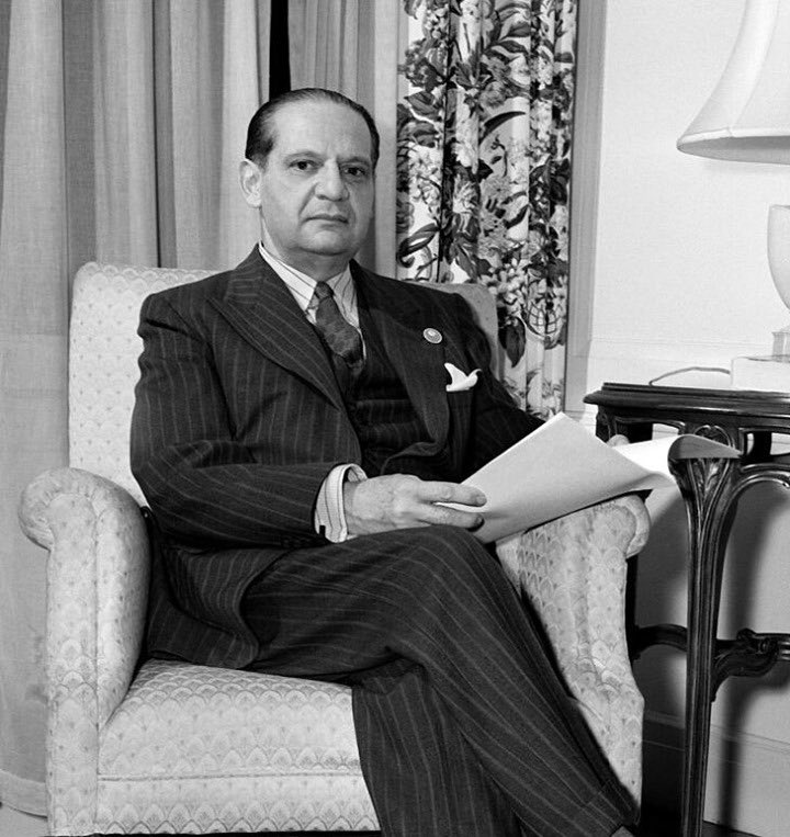 IdeariumCaribe's tweet photo. Con los 61 años del fallecimiento del historiador, político y diplomático merideño Caracciolo Parra Pérez, hemos querido realizar un pequeño homenaje a su vida y obra con la digitalización de todos sus libros. A esta labor sumamos 8 nuevos volúmenes a nuestra Biblioteca Digital. https://t.co/YLreKNjf0g