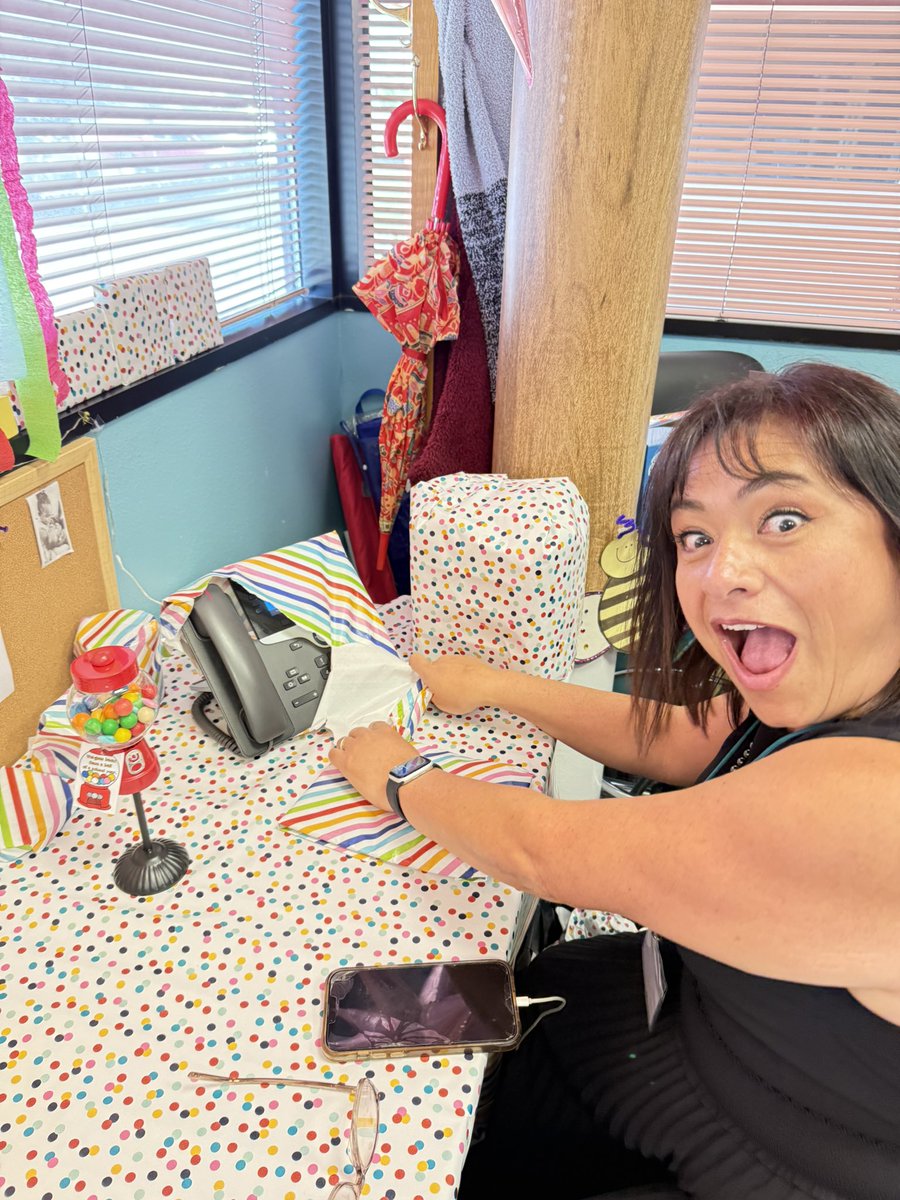 MTapia_CI's tweet image. 🎉🎂 We couldn’t let our sweet Dyslexia Specialist Lily’s birthday go unwrapped… so she literally found everything wrapped! 🎁😂 She deserves all the surprises today (even the ones that make it hard to find her stapler and phone)! @LMares_CI 💐💜 #TeamSISD #SPEDStrong #ALLIN