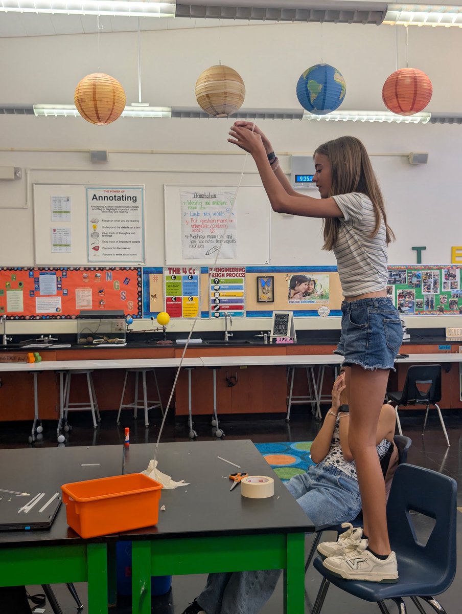 shobica_wadhwa's tweet image. During the #FunFridayChallenge, students showcase their competitive spirit by creating the tallest standing tower using 20 straws and tape.@mannmiddleSD