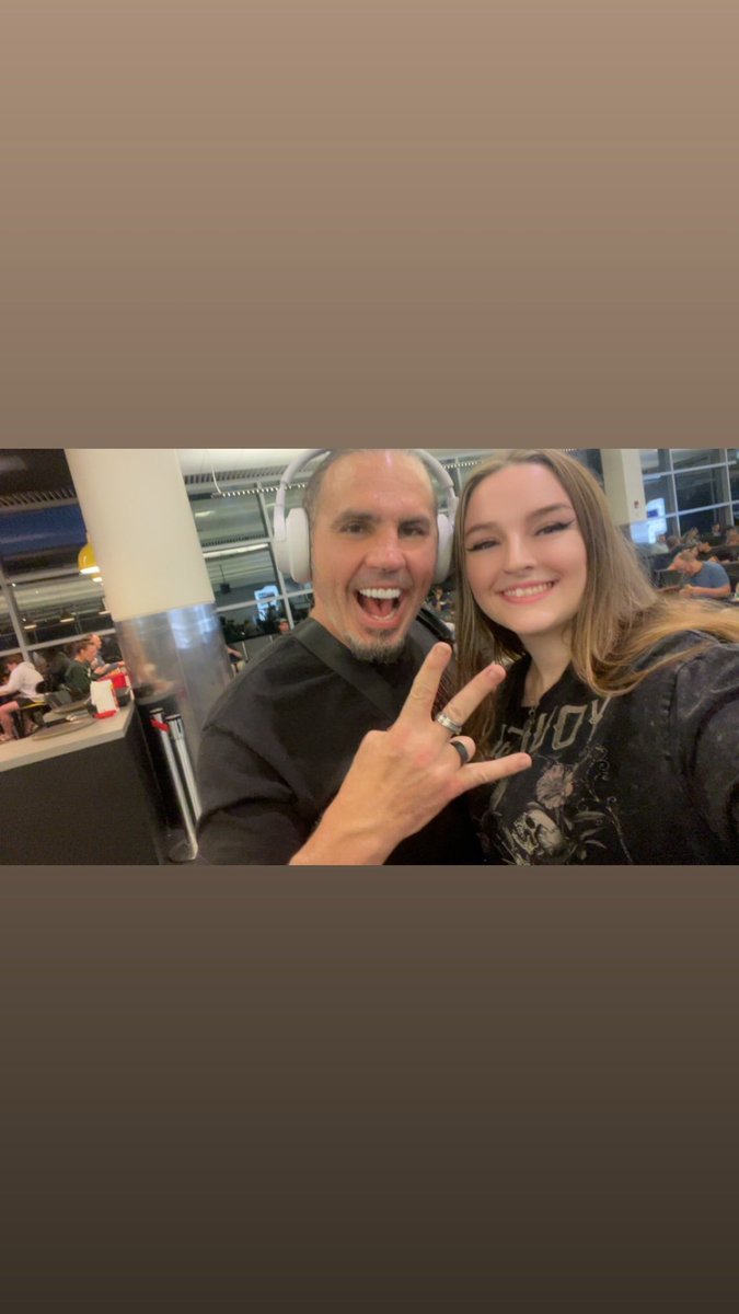 Ran into Matt Hardy at the airport today 😭😭😭😭😭😭