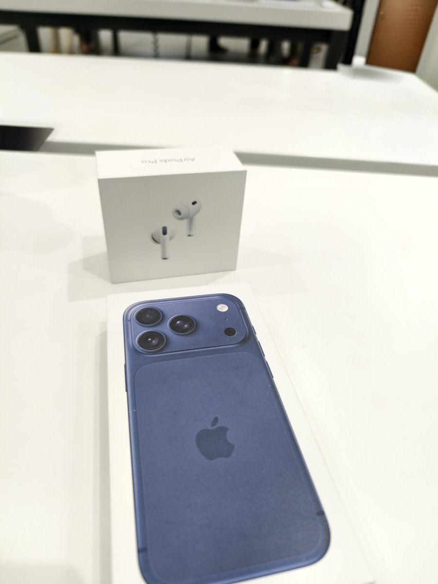 BeingRohitAmble's tweet photo. Bought Myself #iPhone17Pro and #AirPodsPro3 last night . https://t.co/CUxL9veExJ