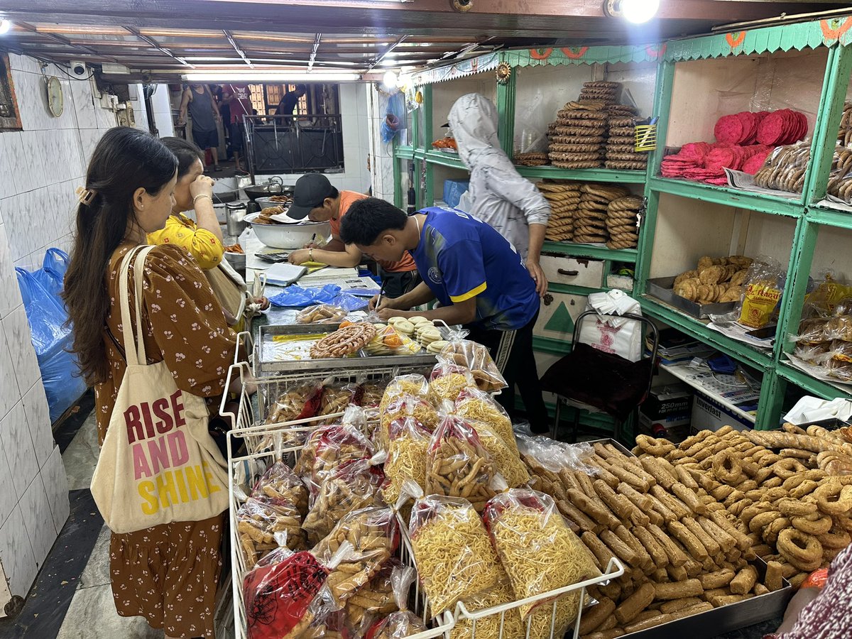 sigdelsantosh's tweet image. Selling Sweetness..,