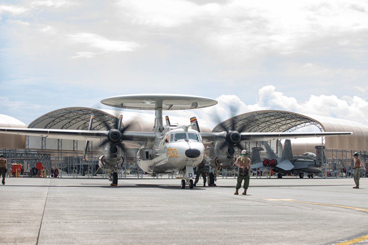 US7thFleet's tweet image. Watchful eyes securing allied skies. 🛫🌤️
An E-2D Hawkeye, attached to Carrier Airborne Early Warning Squadron (VAW) 125, takes off from Marine Corps Air Station Iwakuni, Japan to support Exercise #FreedomEdge2025, Sept. 18.
#USNavy | #PeaceThroughStrength
