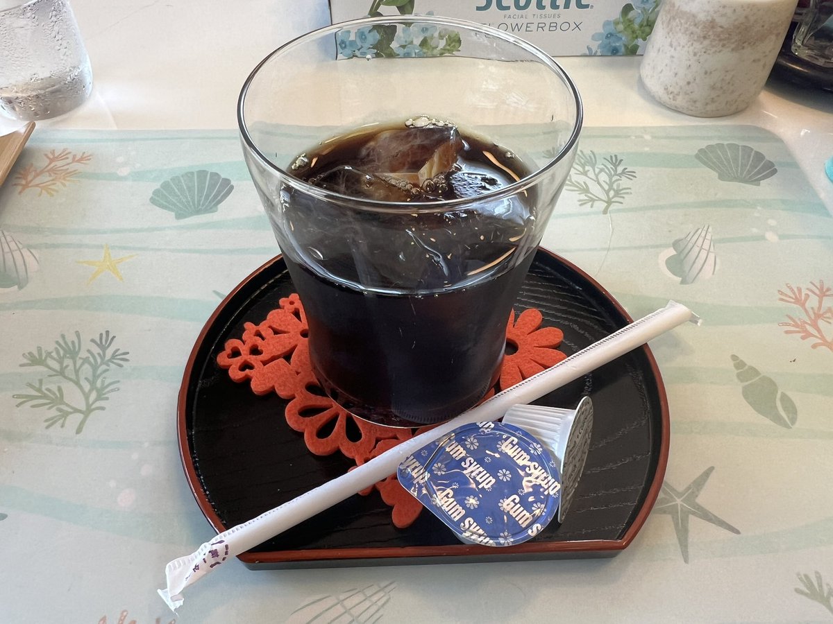 お昼はお好み焼き 眩 くららで
豚玉(サラダ、アイスコーヒー付き)

とても美味しかったです😊