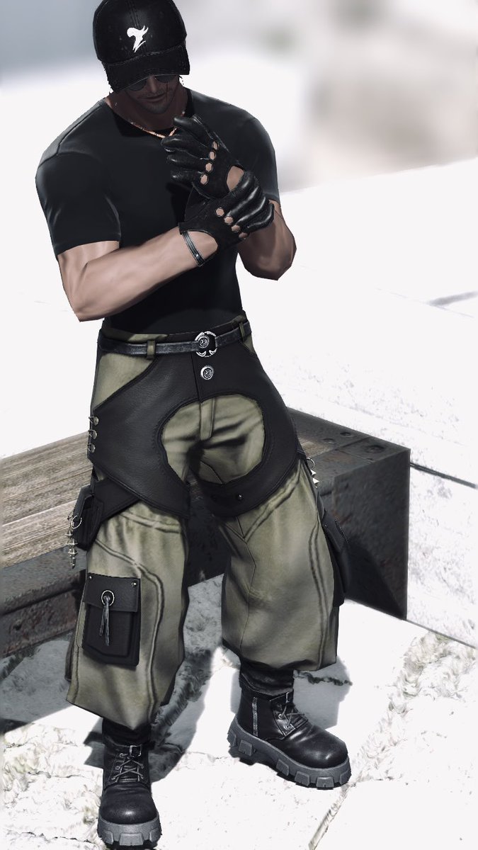 なんかマーシャルアーツとか使いそうだけど採掘士です