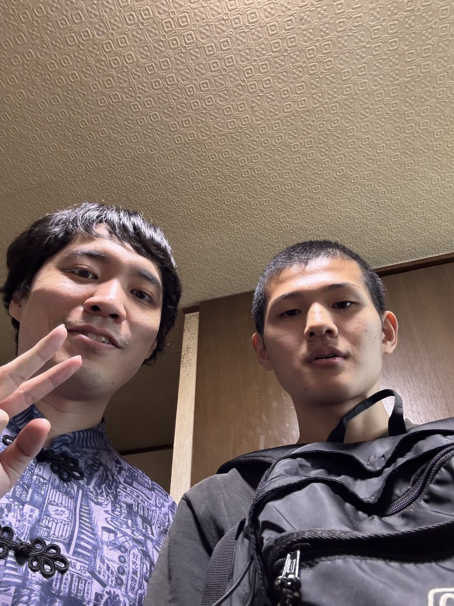 a4A7b8Amq2HDlGq's tweet image. 朝活大喜利ありがとうございました。
けんぞうさんがいなくて
ポケポケ不足の回かと思いきや
新たなトレーナーを見つけました
大喜利よりもポケポケで負けたことが悔し過ぎる