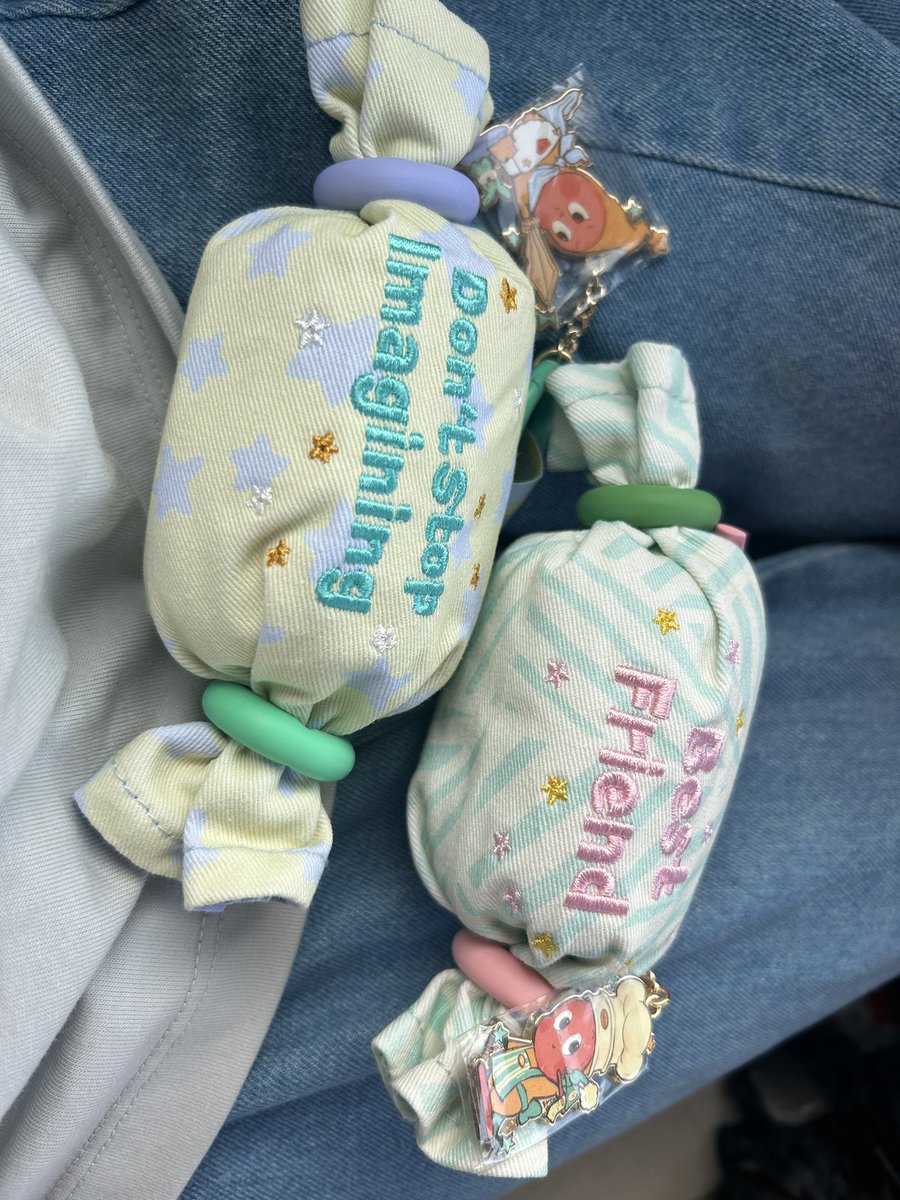 こないだ遠出した時みっけた！ブルーは出てきてくれず…！
スマホストラップ待ち遠しくてうずうず🥰