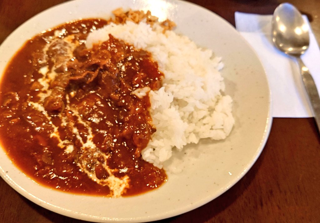 今日はここ、喫茶アーネンエルベで優雅にお昼ご飯！