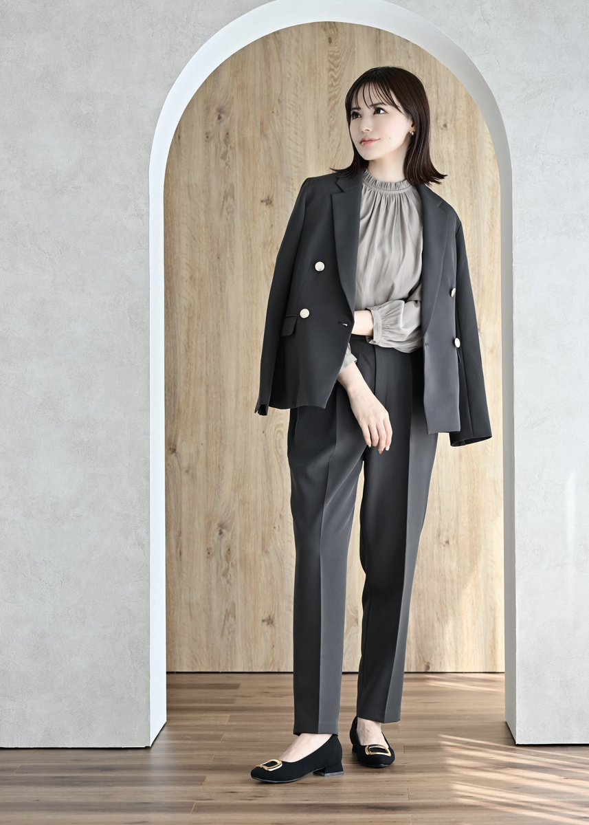 9/20 17時〜】 スーツって、選ぶのが難しい。 だから着てラクで、見て