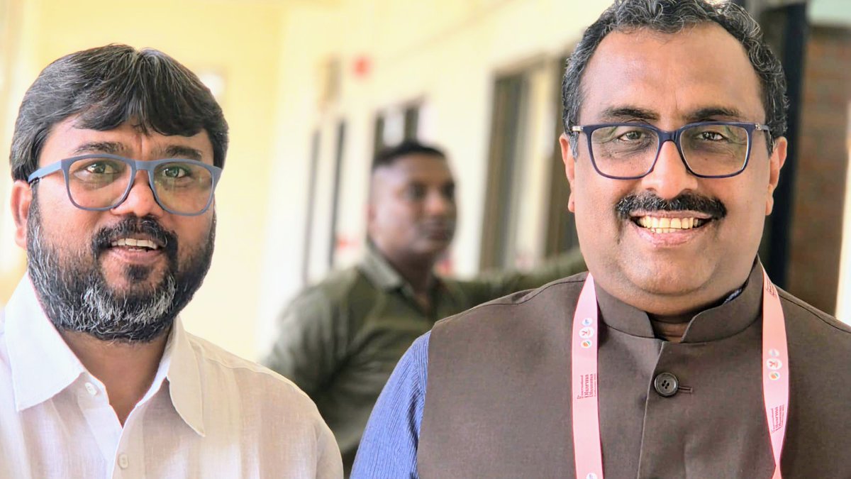 TheHitendrasinh's tweet image. जिनकी लेखनी और विचारों से हमेशा प्रेरित रहा ऐसे  लेखक एवं थिंक-टेंक माने जाने वाले भाजपा के राष्ट्रीय महा सचिव मा. श्री राम माधवजी से कर्णावती में मिलने का अवसर मिला। @rammadhav_