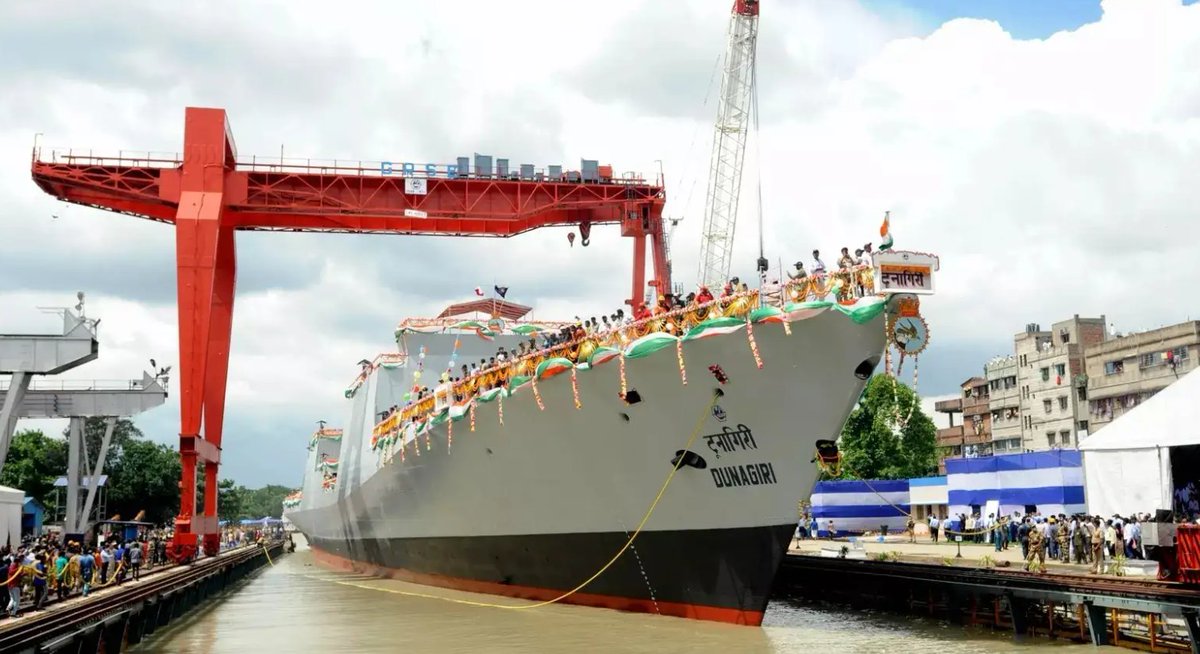 TnInvestment's tweet image. State-run #Cochin Shipyard &amp;amp; #Mazagon Dock Shipbuilders plans to build Shipyards in #TamilNadu

- #Cochinshipyard will sign a MoU with #SouthKorea's HD Korea shipbuilding for co-operation

- #Thoothukudi in TN is identified as Cluster for shipbuilding 

infra.economictimes.indiatimes.com/news/ports-shi…