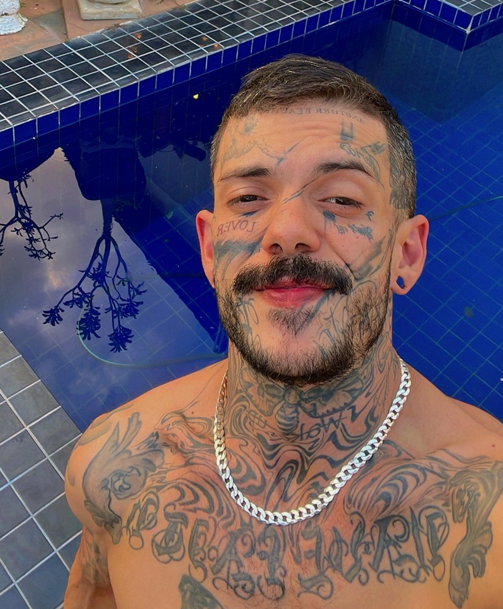 Wsanttori tweet media