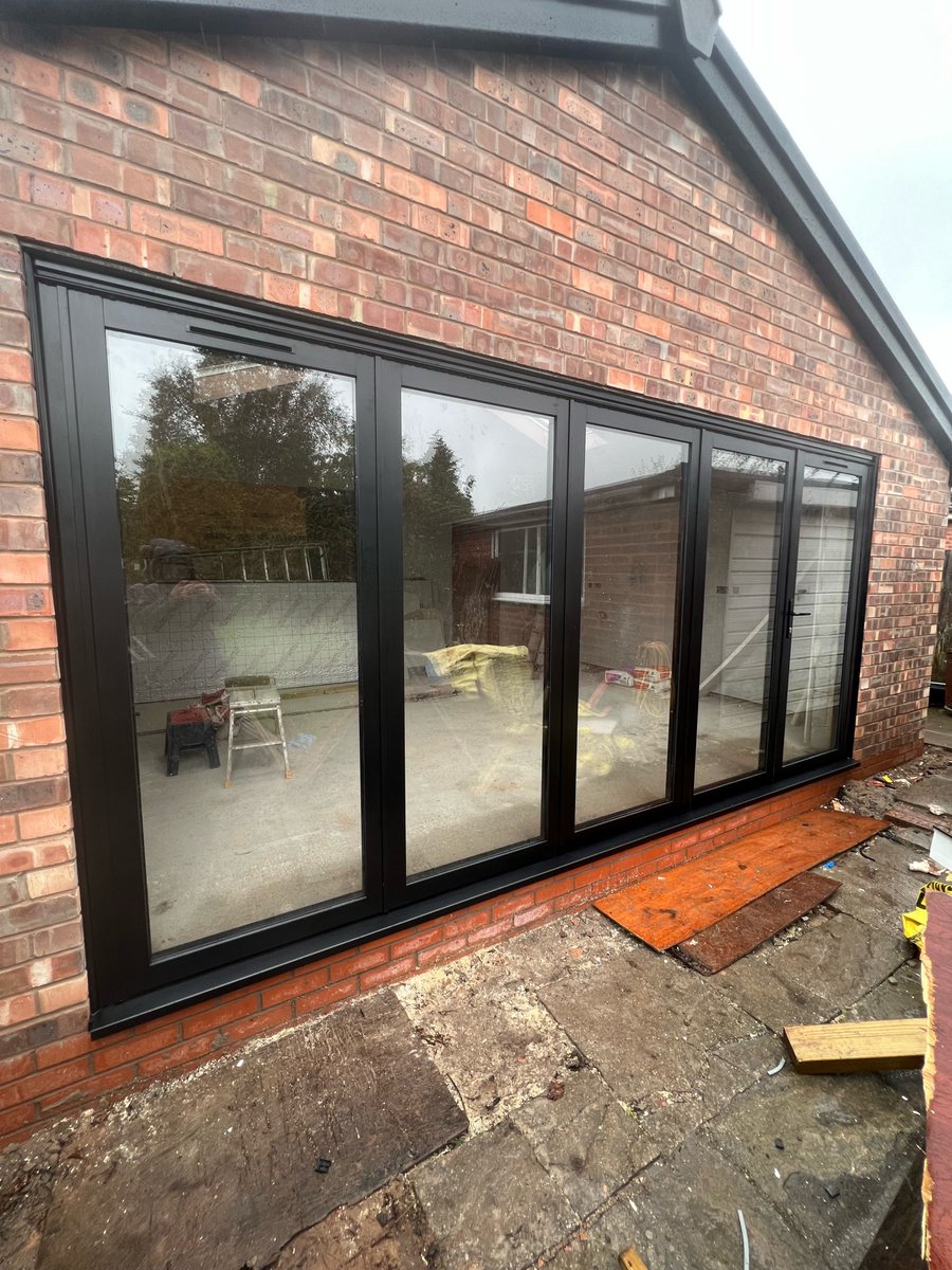 ☕ There’s nothing better than your morning coffee enjoyed with crisp autumn air on the patio.

With Swing &amp; Slide Patio Doors, you can open up your home to the season in one smooth motion 🍂