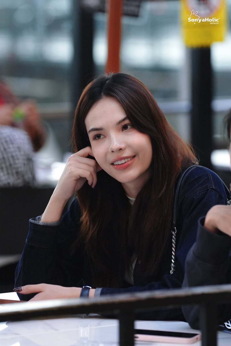 SonyaHolic_CN's tweet photo. Mommy 🥹

#SonyaSaranphat #ซอนญ่าศรัณย์ภัทร์ #LMSY https://t.co/JS90Bzlvgx