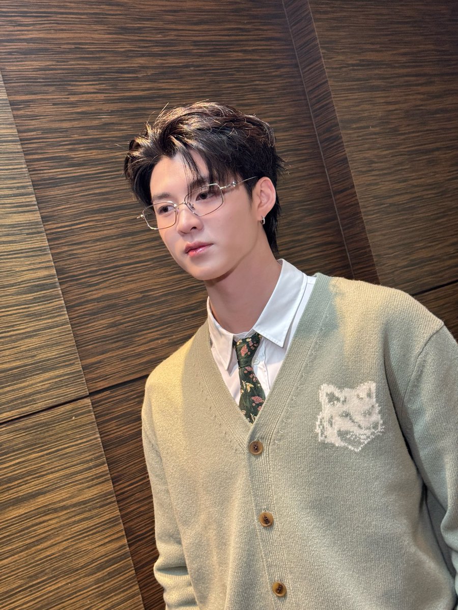 Meennicha8_ofc's tweet photo. มีน’ พร้อมแล้วสำหรับงาน 与茶共叙，遇见Meen 😽🤲🏻

เจอกันนะครับบบ 
粉丝们～ 准备好了吗🙌🏻

#Meenfansigninshanghai
#Meennicha8 https://t.co/QbNKS51gLX
