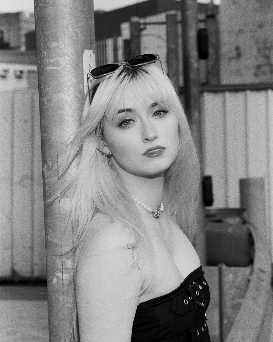 pengi_amp's tweet image. shot on film with @/sometimesmaybe_leica (insta) the other week and I am STOKED with pics (you are going to see these pics posted everywhere sorry 😎)