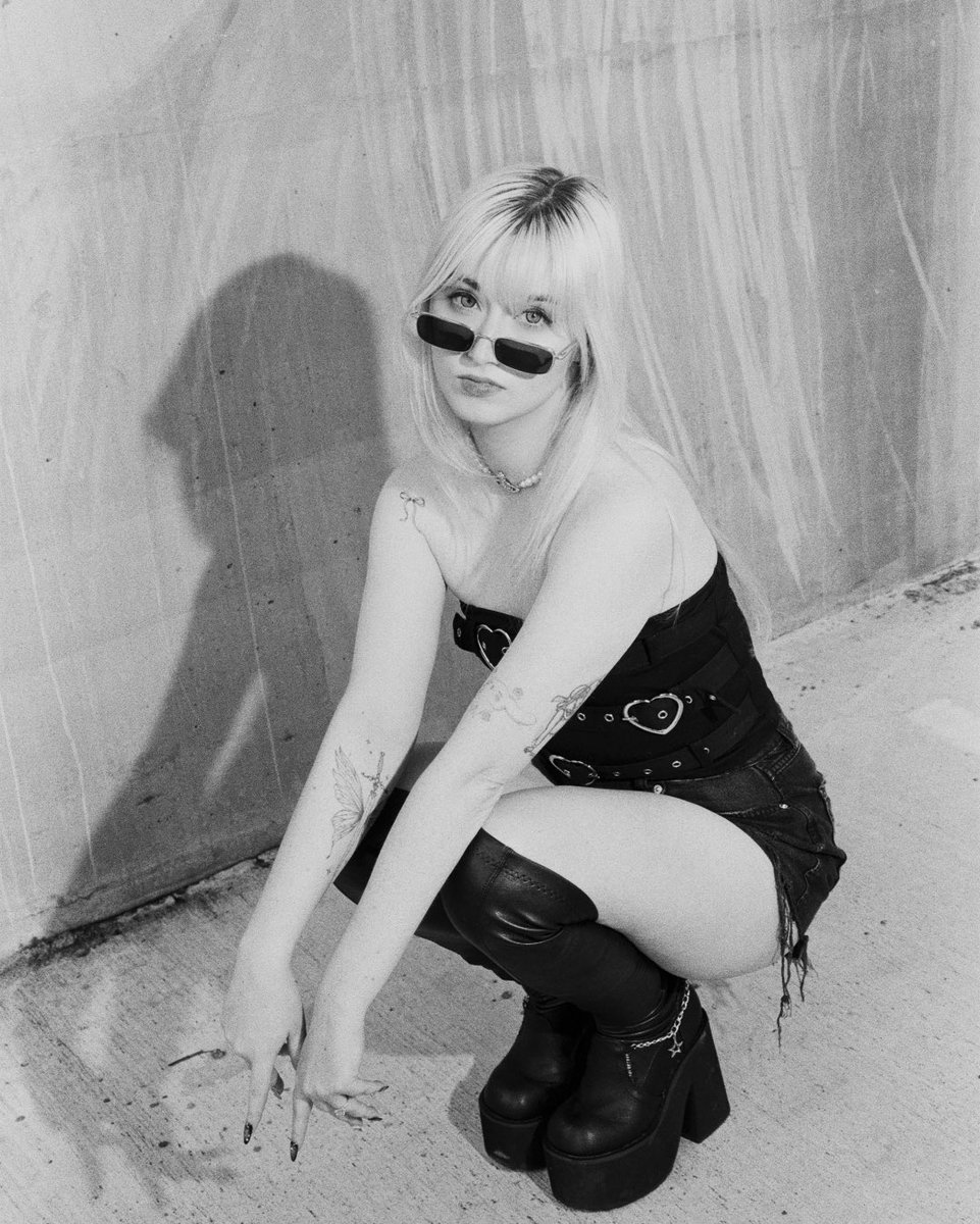 pengi_amp's tweet image. shot on film with @/sometimesmaybe_leica (insta) the other week and I am STOKED with pics (you are going to see these pics posted everywhere sorry 😎)