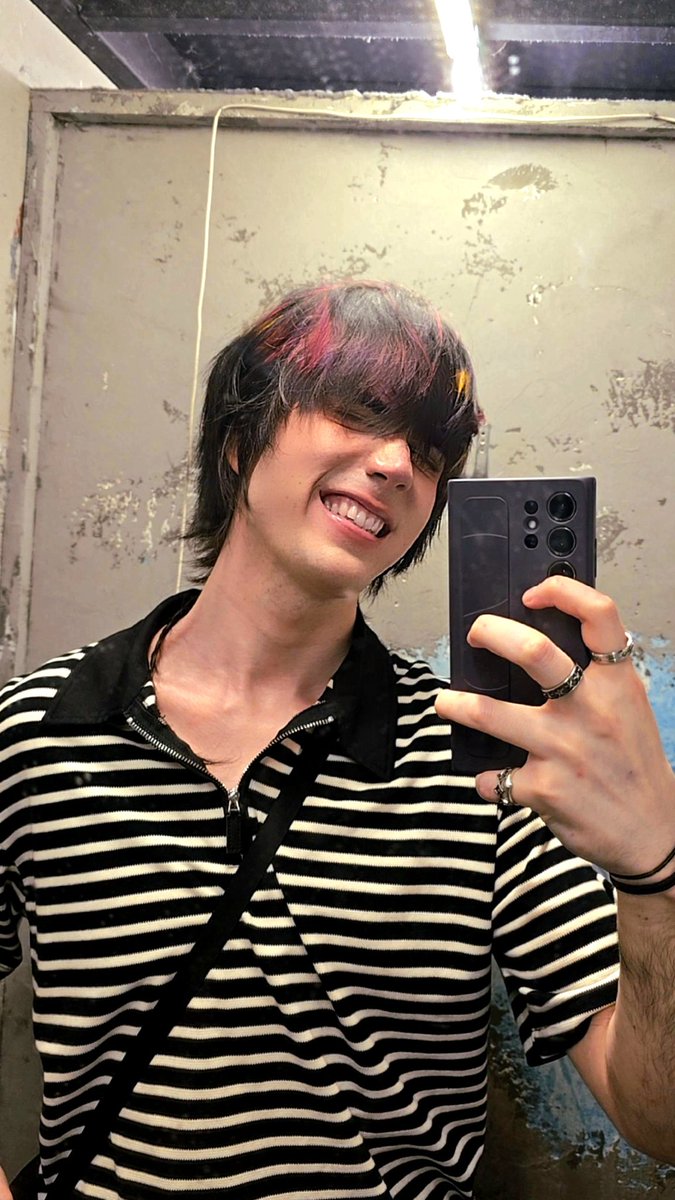 labnodram's tweet image. XX 𝖍𝖊𝖞 𝖊𝖒𝖔 𝖇𝖔𝖞 XX