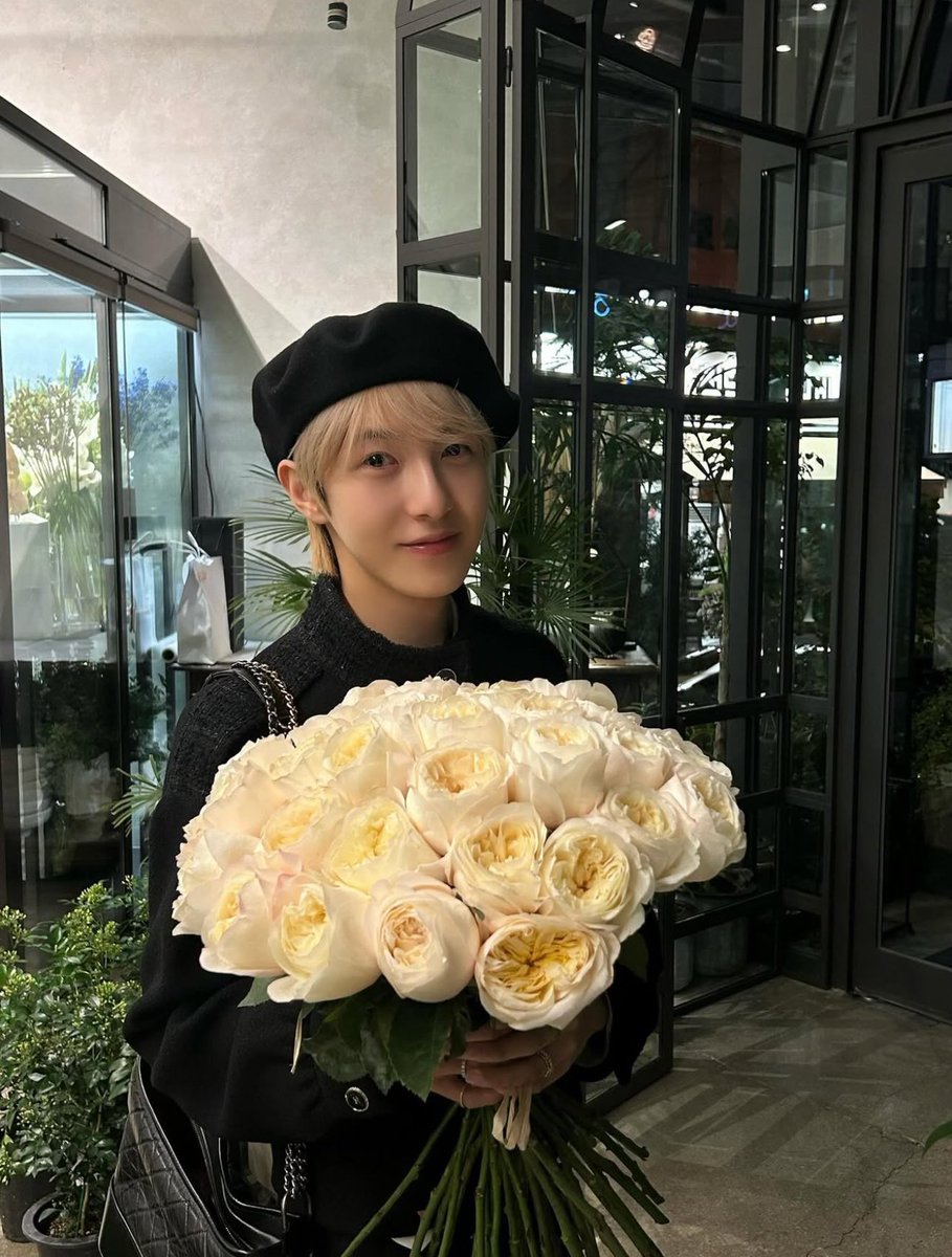 fridaydarrk's tweet image. Princess.