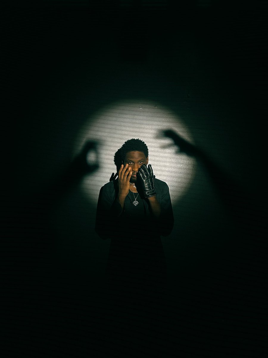 moezi_cc's tweet photo. Why choose to be Static? 

In a world where you can be anything, be in Motion.

ANTISOCIAL OUT WORLDWIDE . 

📸 @sugar2rum  Edits @_splendidgraphics 

#ANTISOCIAL #MOEZI #NEWMUSIC #NewMusicFriday https://t.co/TZVSV3svcr
