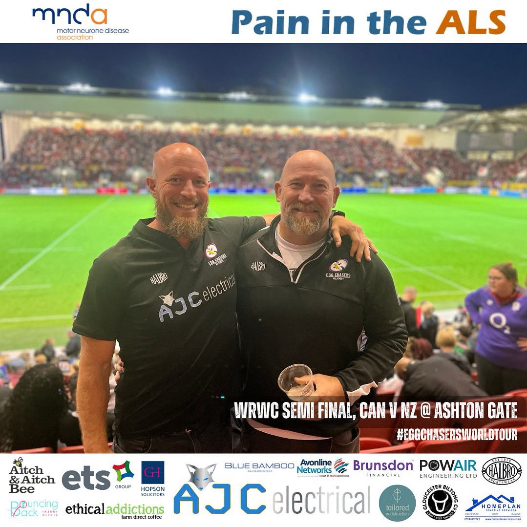 <a href="/AndyJarrett3/">Andy Jarrett</a> popping <a href="/GilesFletcher13/">Giles Fletcher</a> women’s rugby 🍒 at the WRWC semi.
Not a bad first ever game!
<a href="/RugbyCanada/">Rugby Canada</a> v <a href="/BlackFerns/">Black Ferns</a> 
#eggchasersworldtour