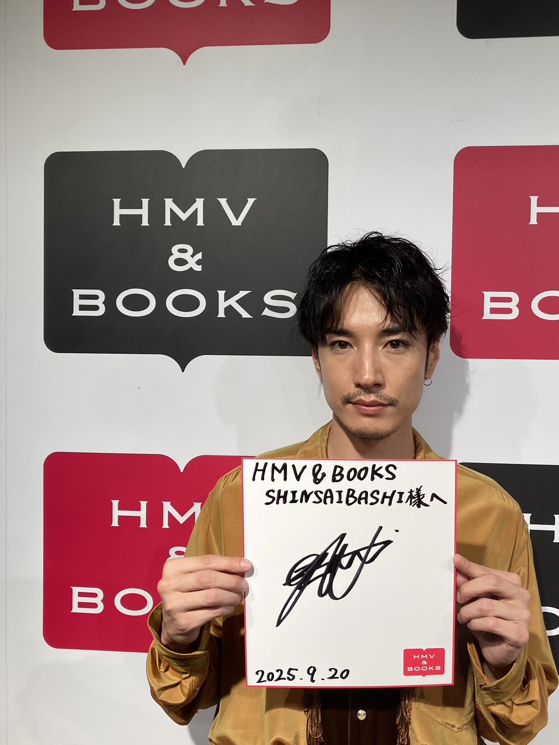 新品未開封卒業 VACATION HMV&BOOKS SHINSAIBASHI on X: 