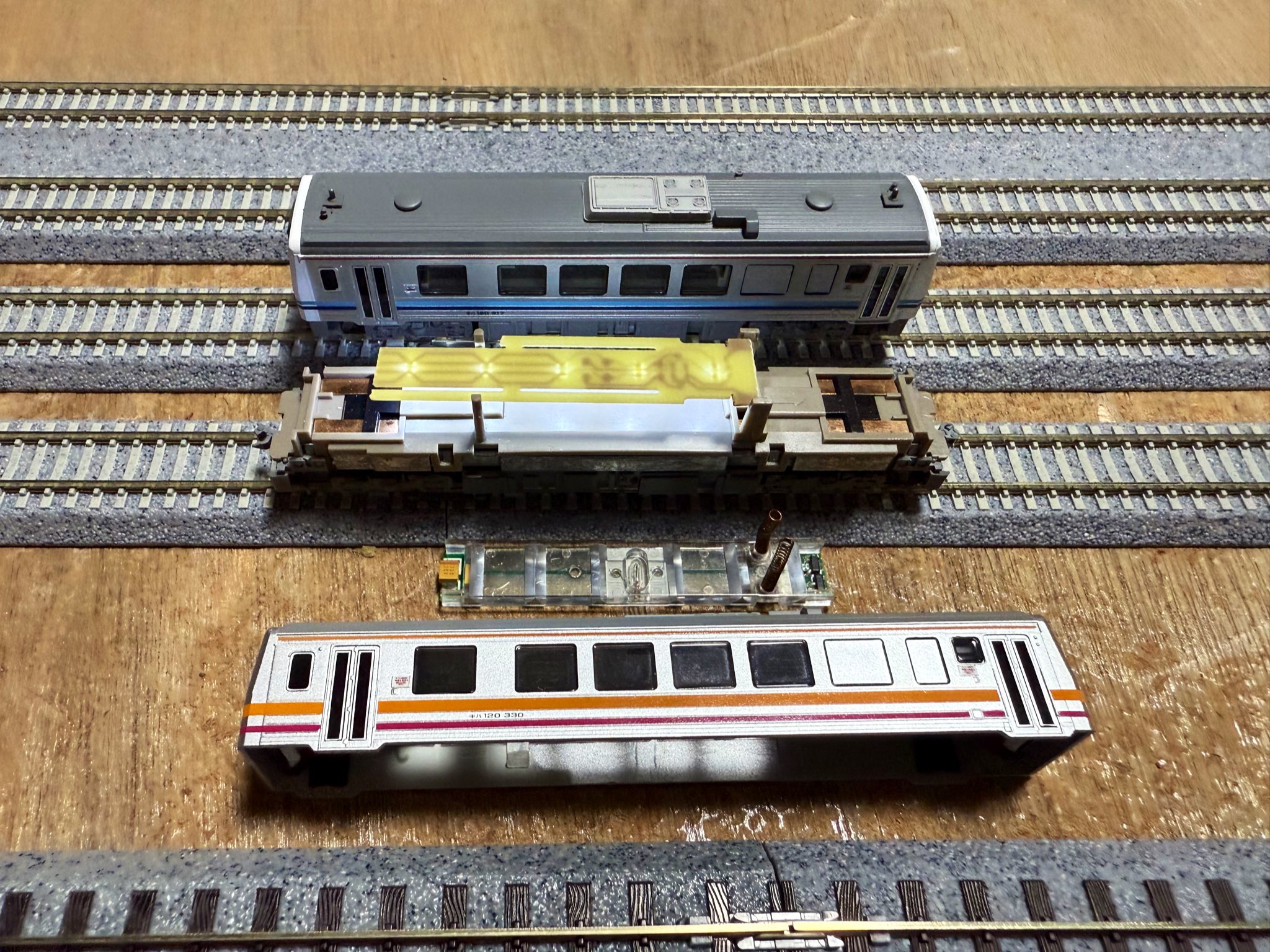 キハ１２０−8番号板部品店で購入品 キハ120−8番号板部品店で購入品 キハ120−8番号