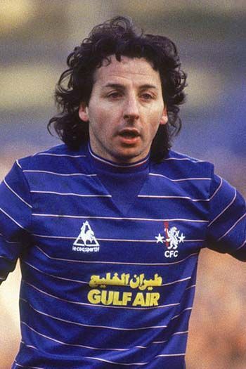 stamford_bridge's tweet image. #UTDvCFC

I currently have 32 players listed who have represented #CFC &amp;amp; #UTD (not necessarily at 1st-team level at both)

Who are these 4, and how many others can you name (4th is a bit obscure!)? 

Go....

(full list here when you give up: buff.ly/xeevIkM)

#CFCHeritage