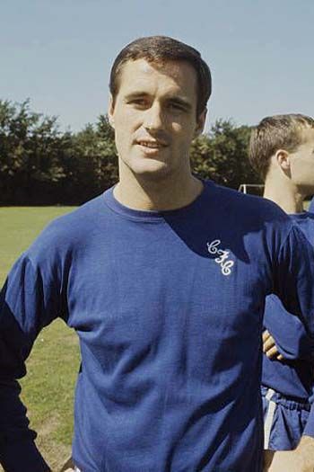 stamford_bridge's tweet image. #UTDvCFC

I currently have 32 players listed who have represented #CFC &amp;amp; #UTD (not necessarily at 1st-team level at both)

Who are these 4, and how many others can you name (4th is a bit obscure!)? 

Go....

(full list here when you give up: buff.ly/xeevIkM)

#CFCHeritage