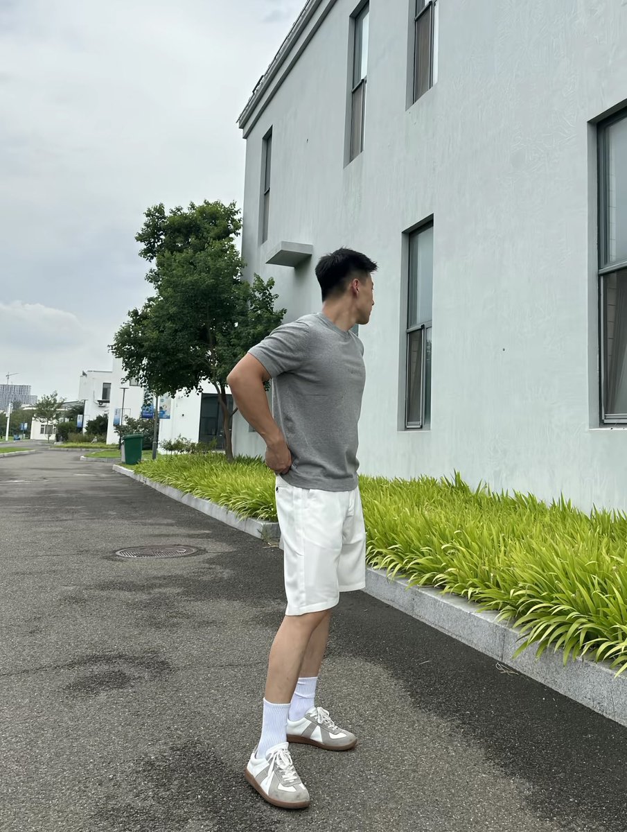 有为青年 tweet media