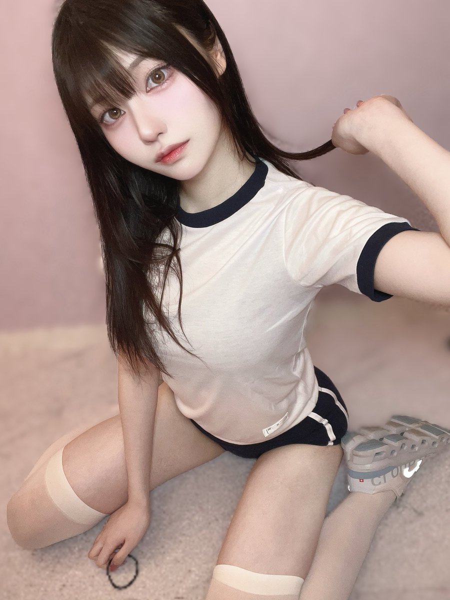 完璧ブルマだった^_^
18-23でいてます♡
ブロマイドとアクキーGETして✊