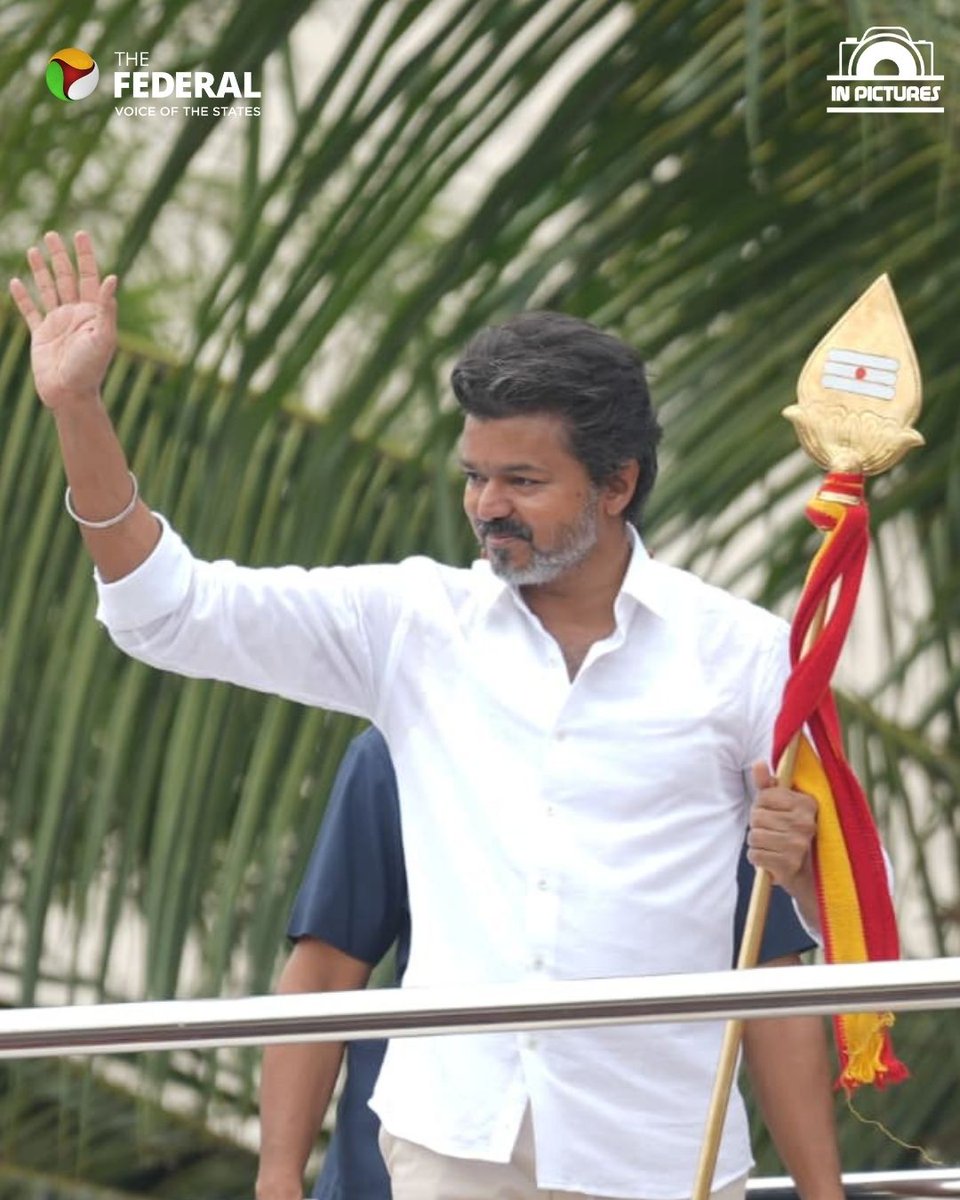 TheFederal_News's tweet photo. IN PICTURES | Actor-turned-politician and Tamilaga Vettri Kazhagam chief Vijay's campaign in Nagapattinam draws massive crowds at the Anna Durai Statue Junction.

WATCH | https://t.co/1ywCSxPXUZ

#TVK #Vijay #Stalin #Nagapattinam #TamilNadu https://t.co/lBirwNkOOY