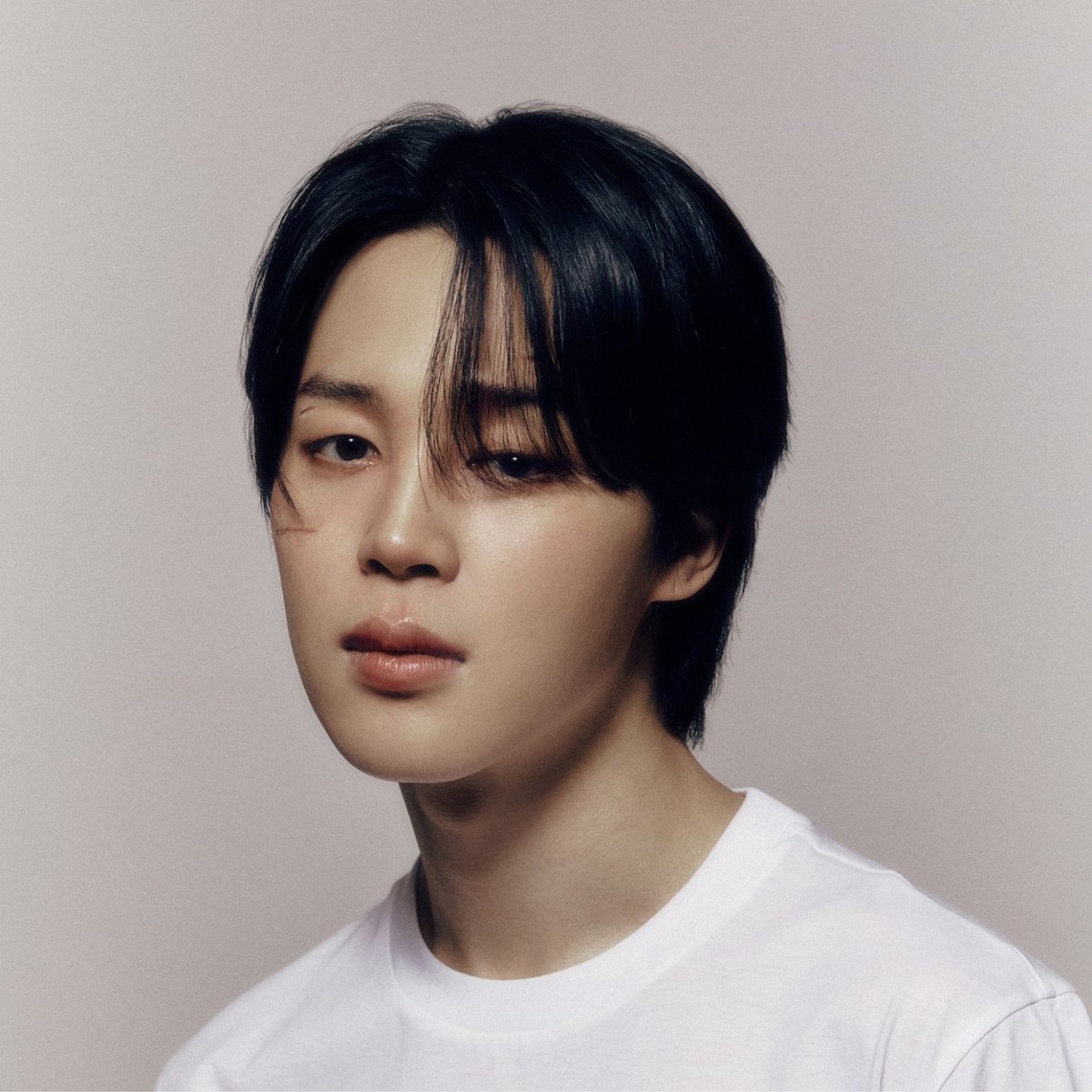 Jimin ranks #1 in the Boy Group Member Brand Reputation Rankings for September 2025.
