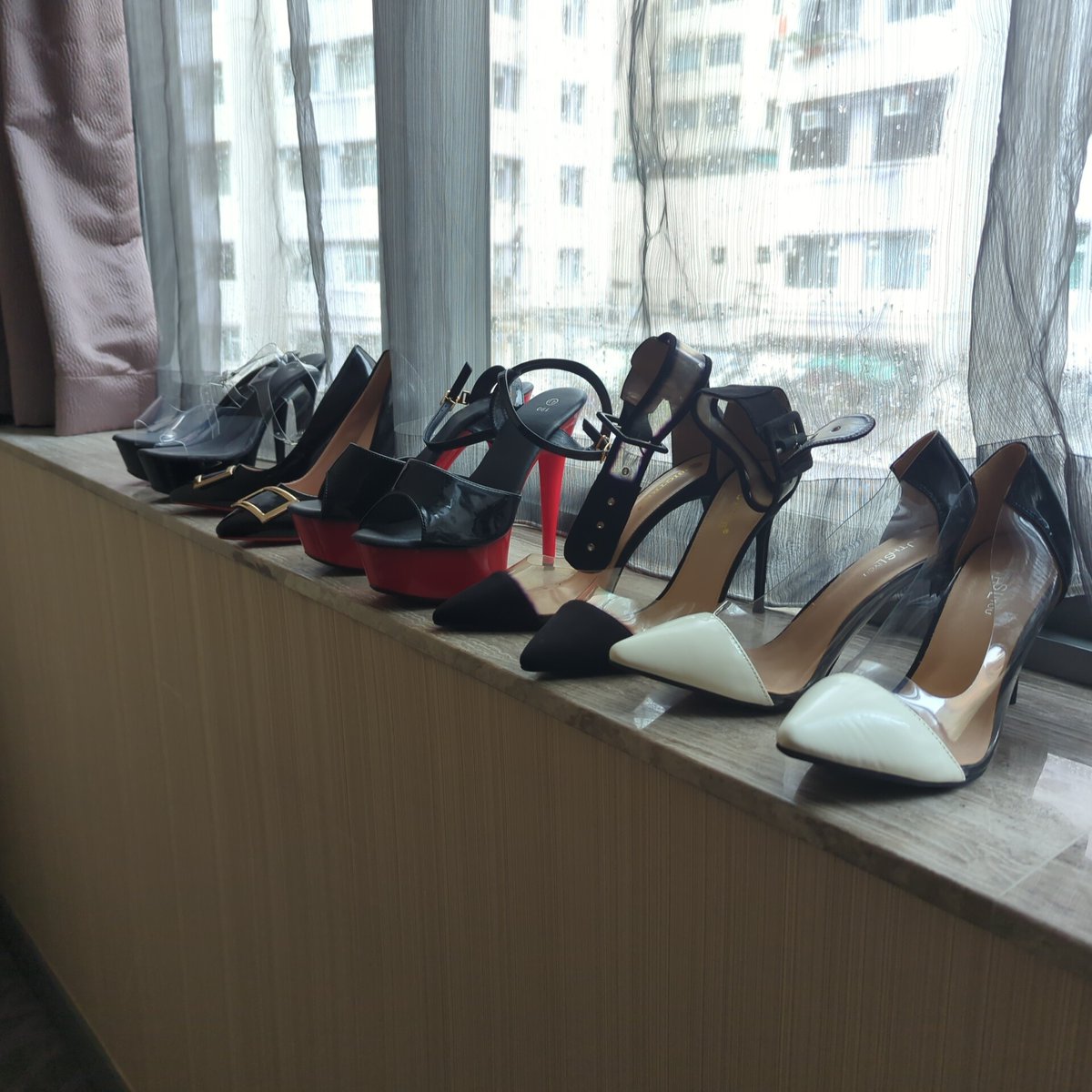 選擇困難👠😛

#三性 #高跟控 #偽娘 #heelsaddict #hkcd